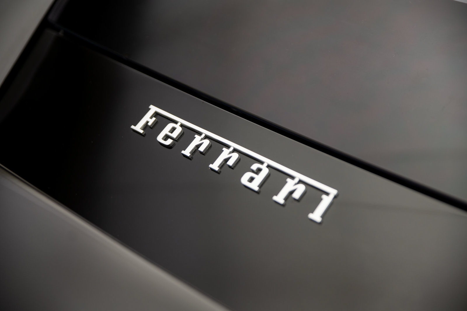 Used 2022 Ferrari F8 Tributo RWD image 48