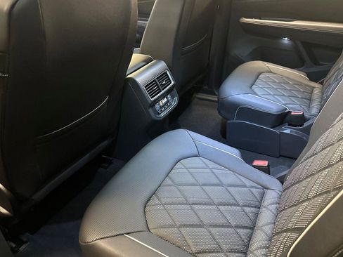 New 2025 Volkswagen Atlas SEL Premium R-Line image 11