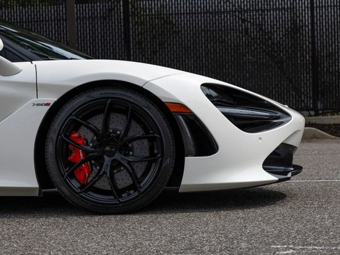 Used 2020 McLaren 720S Luxury image 30