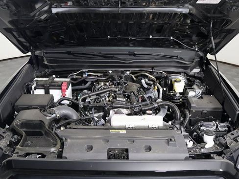 Used 2025 Toyota Tacoma SR5 image 15