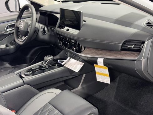 New 2026 Nissan Rogue Platinum w/ Platinum Premium Package image 14