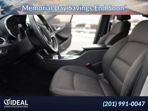 Used 2020 Chevrolet Malibu LT FWD image 17