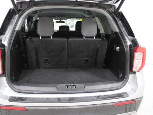 Used 2023 Ford Explorer XLT w/ Equipment Group 202A image 13