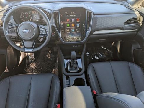 Used 2025 Subaru Forester Limited image 17