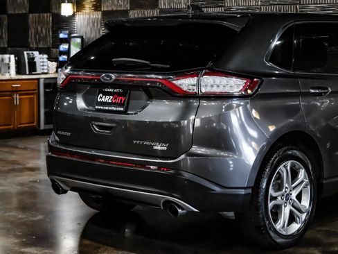 Used 2017 Ford Edge Titanium w/ Equipment Group 301A FWD image 13