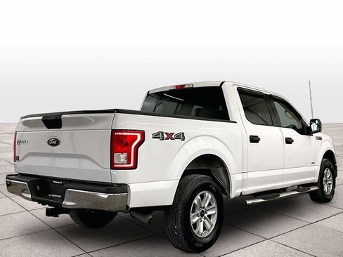 Used 2017 Ford F150 XLT AWD/4WD image 11