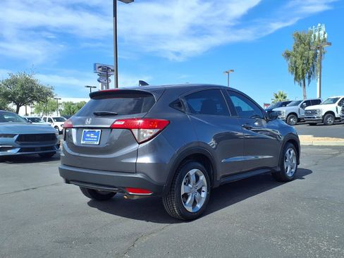 Used 2021 Honda HR-V LX image 6