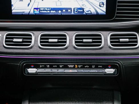 New 2026 Mercedes-Benz Maybach GLS 600 4MATIC image 13