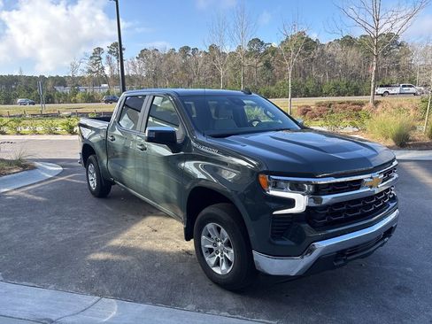 Used 2025 Chevrolet Silverado 1500 LT AWD/4WD image 5