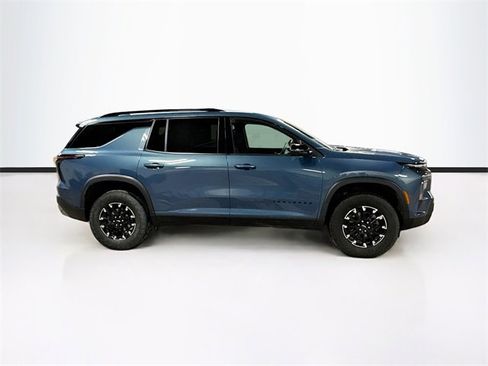 Used 2024 Chevrolet Traverse Z71 image 8