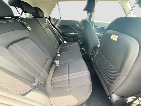 New 2026 Hyundai Venue SEL FWD image 19