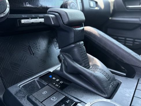Certified 2025 Toyota Tacoma TRD Sport AWD/4WD image 19