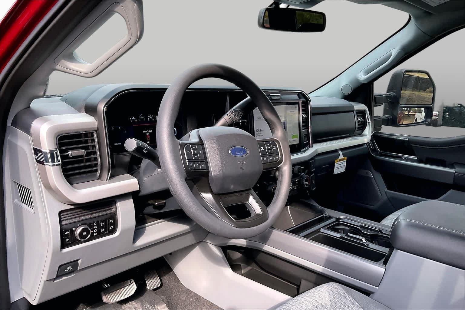New 2026 Ford F250 XLT w/ XLT Premium Package AWD/4WD image 6