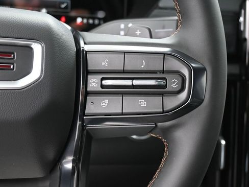 New 2026 GMC Acadia AT4 w/ Luxury Package AWD/4WD image 33