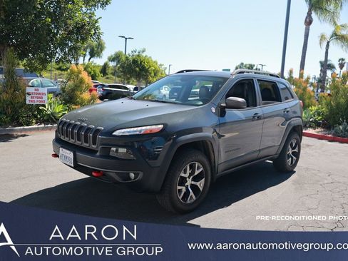 Used 2016 Jeep Cherokee Trailhawk w/ Comfort/Convenience Group image 1