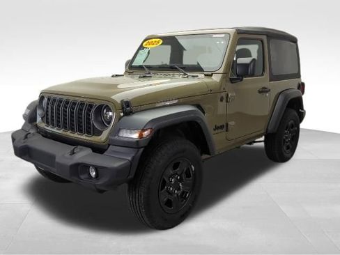 Used 2025 Jeep Wrangler Sport AWD/4WD image 1