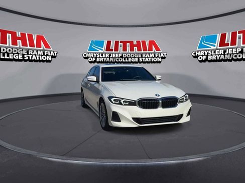 Used 2024 BMW 330i Sedan RWD image 2