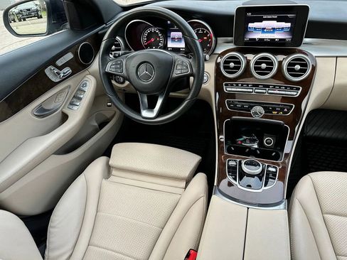 Used 2018 Mercedes-Benz C 300 4MATIC Sedan w/ Premium Package image 12