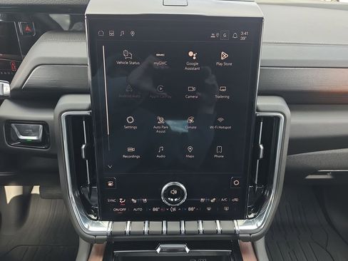 New 2026 GMC Yukon Denali w/ Sun & Power Step Package image 23