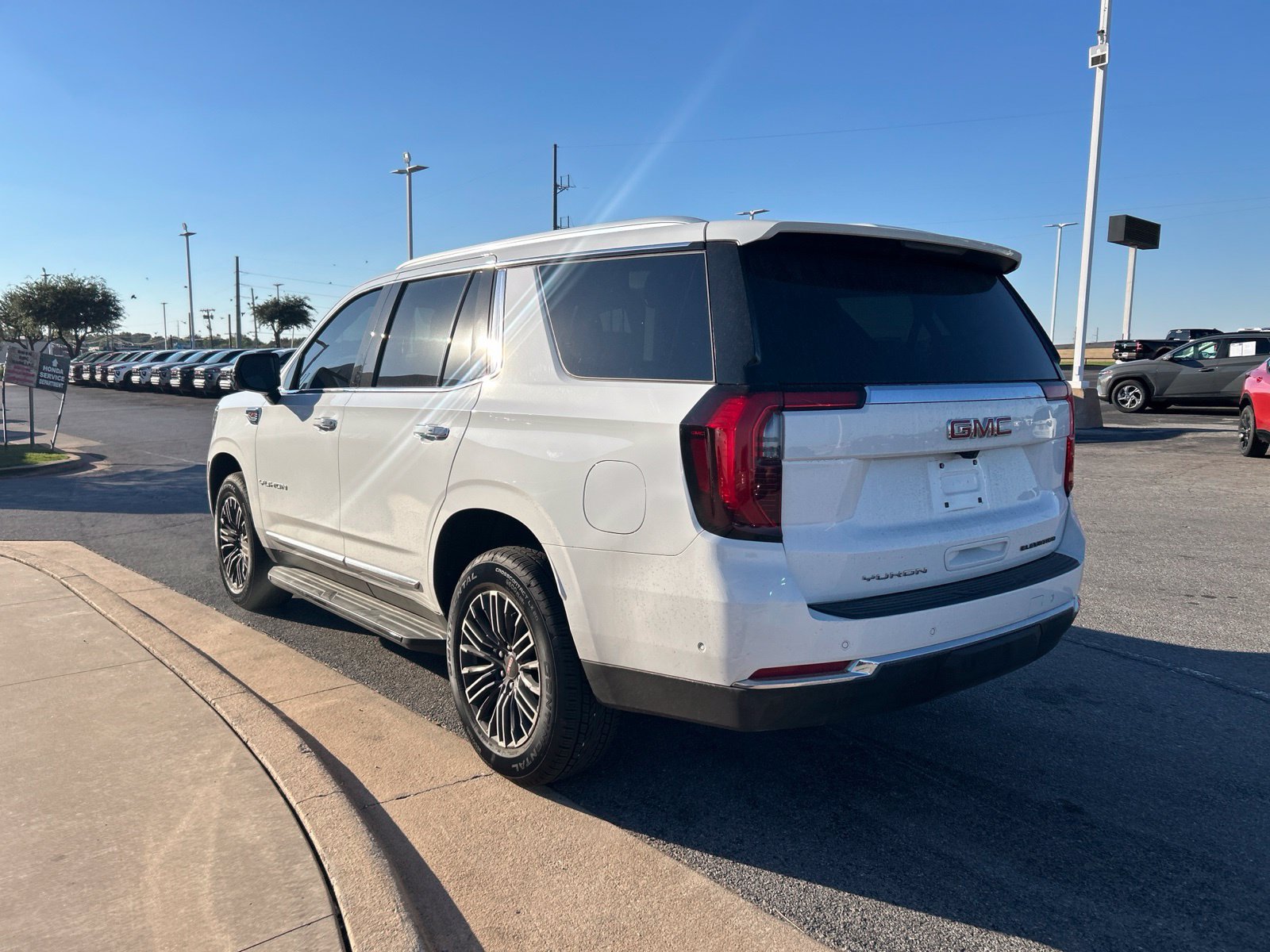 Used 2026 GMC Yukon Elevation w/ LPO, Floor Liner Package RWD image 7
