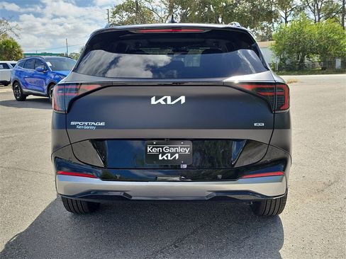 New 2026 Kia Sportage SX image 7