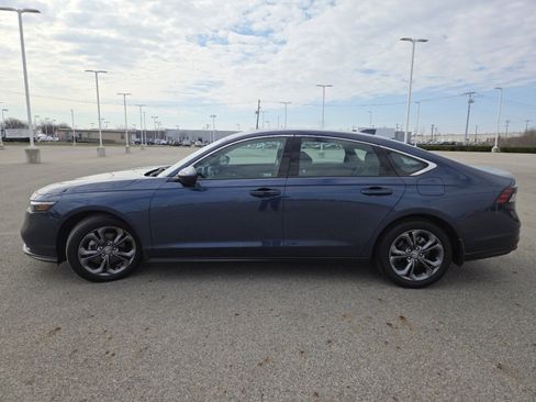 Used 2023 Honda Accord EX image 15