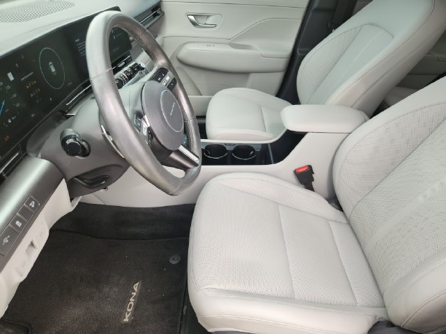 Used 2024 Hyundai Kona Limited FWD image 15