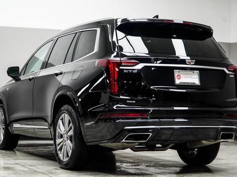 Used 2024 Cadillac XT6 Premium Luxury w/ LPO, Floor Liner Package AWD/4WD image 10