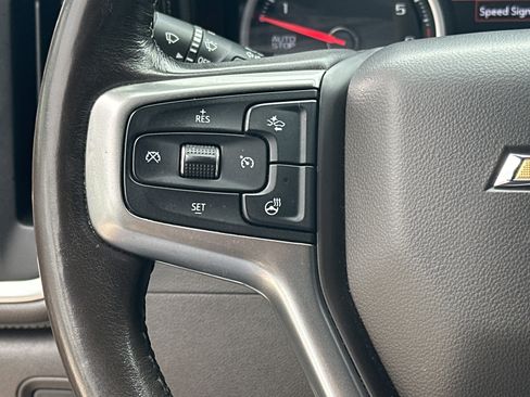 Used 2019 Chevrolet Silverado 1500 LTZ AWD/4WD image 17