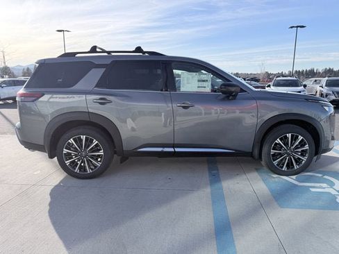 New 2026 Nissan Pathfinder Platinum AWD/4WD image 5