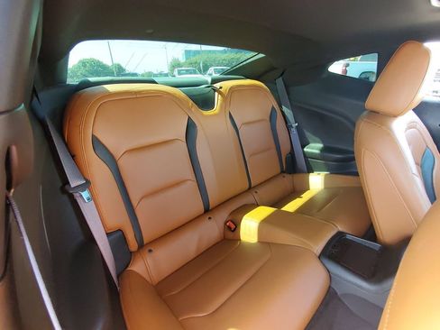 Used 2017 Chevrolet Camaro SS RWD image 33