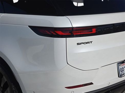 Certified 2024 Land Rover Range Rover Sport Dynamic SE image 36