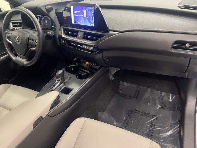 Certified 2025 Lexus UX 300h FWD image 12