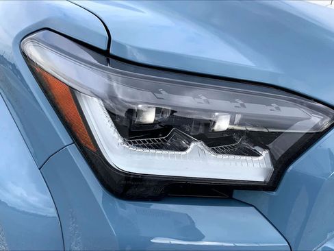 Certified 2025 Toyota 4Runner Limited AWD/4WD image 27