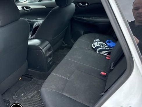 Used 2017 Nissan Sentra S w/ S Style Package image 8