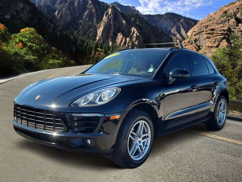 Used 2017 Porsche Macan AWD/4WD image 5