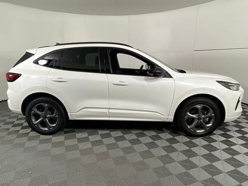 Used 2024 Ford Escape ST-Line image 4