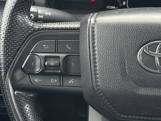 Used 2024 Toyota Tacoma SR RWD image 13