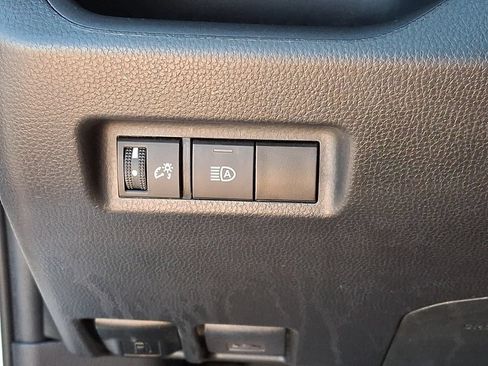 Used 2024 Toyota RAV4 XLE FWD image 27
