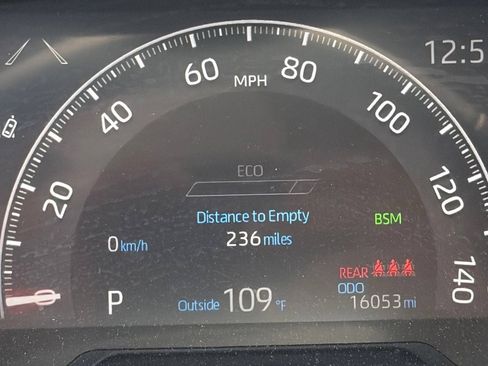 Used 2024 Toyota RAV4 XLE w/ Convenience Package AWD/4WD image 13