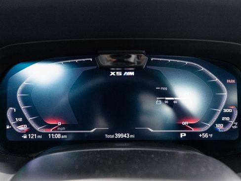 Used 2023 BMW X5 M image 13