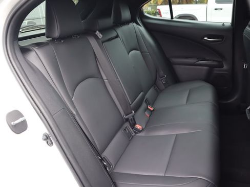 Used 2025 Lexus UX 300h FWD image 29