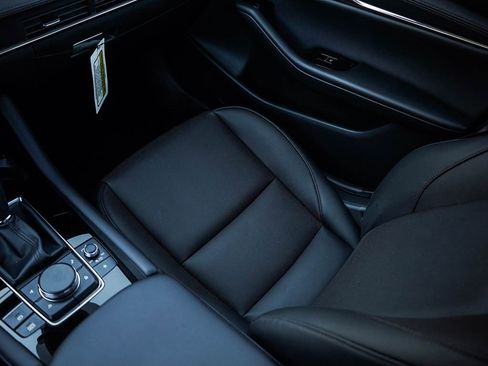 New 2026 MAZDA MAZDA3 2.5 Turbo Sedan w/Premium Plus image 24