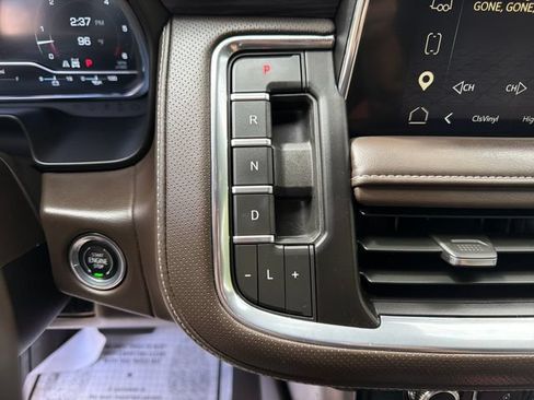 Used 2023 GMC Yukon SLT w/ SLT Premium Package AWD/4WD image 20