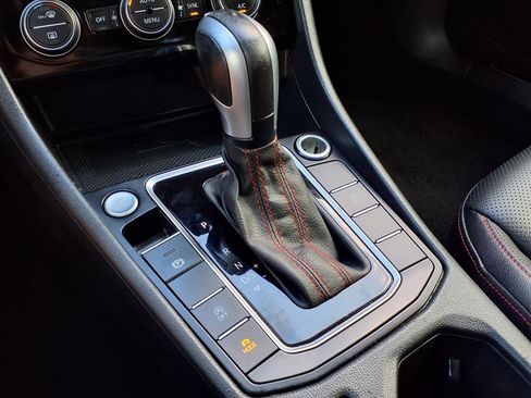 Used 2021 Volkswagen Jetta GLI Autobahn w/ GLI Autobahn Black Package image 12