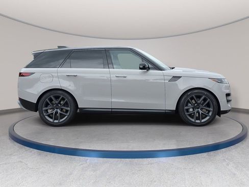 New 2026 Land Rover Range Rover Sport SE AWD/4WD image 4