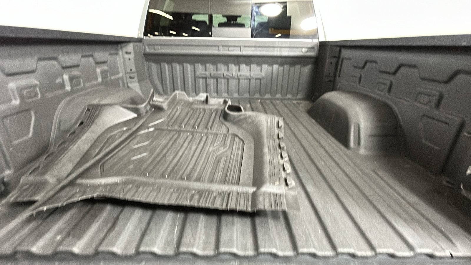 Used 2023 GMC Sierra 1500 Denali w/ Denali Reserve Package AWD/4WD image 33