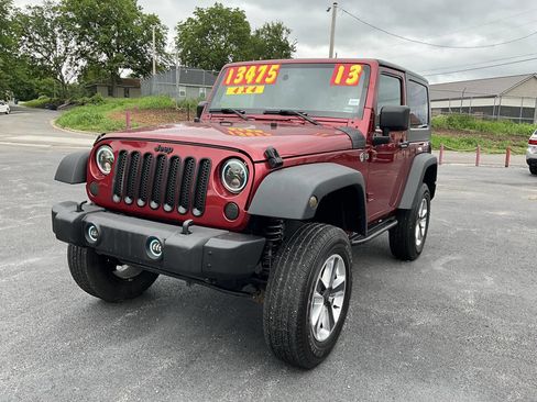 Used 2013 Jeep Wrangler Sport AWD/4WD image 9