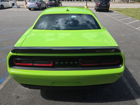 Used 2023 Dodge Challenger R/T Scat Pack image 4