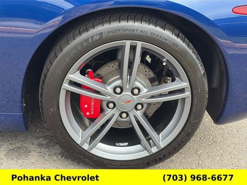 Used 2005 Chevrolet Corvette Coupe w/ Preferred Equipment Group RWD image 24